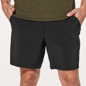 Lululemon Pace Breaker Short *Linerless 7" Updated
Black size Medium